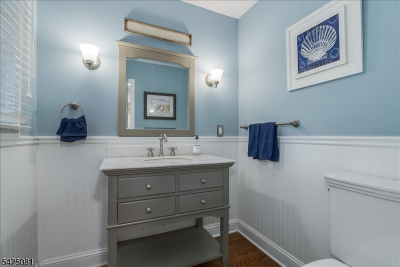 71 Tree Top Drive Springfield, NJ 07081 - Photo 8 of 25