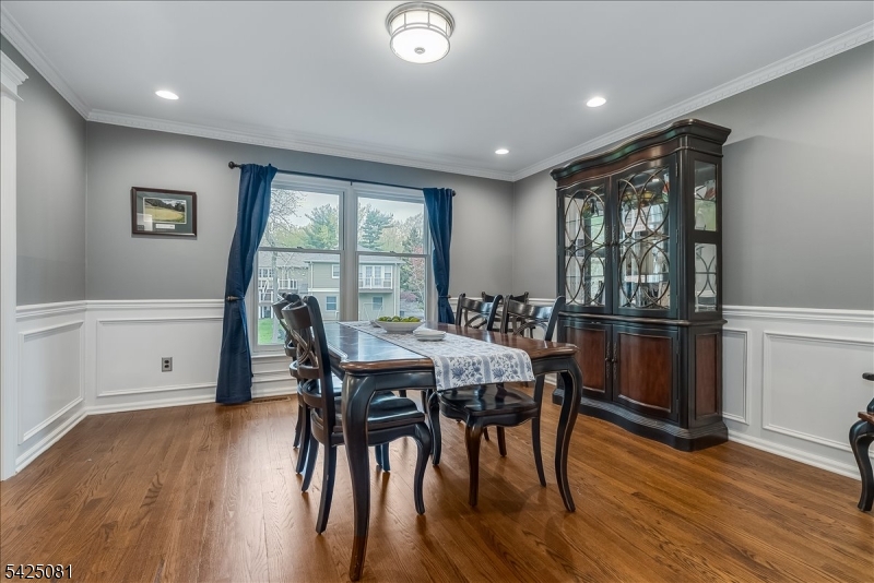 71 Tree Top Drive Springfield, NJ 07081 - Photo 10 of 25