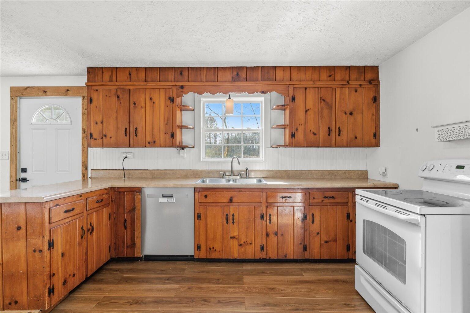 171 Keith Street Dalton, GA 30721 - Photo 14 of 47 14-DSC08705