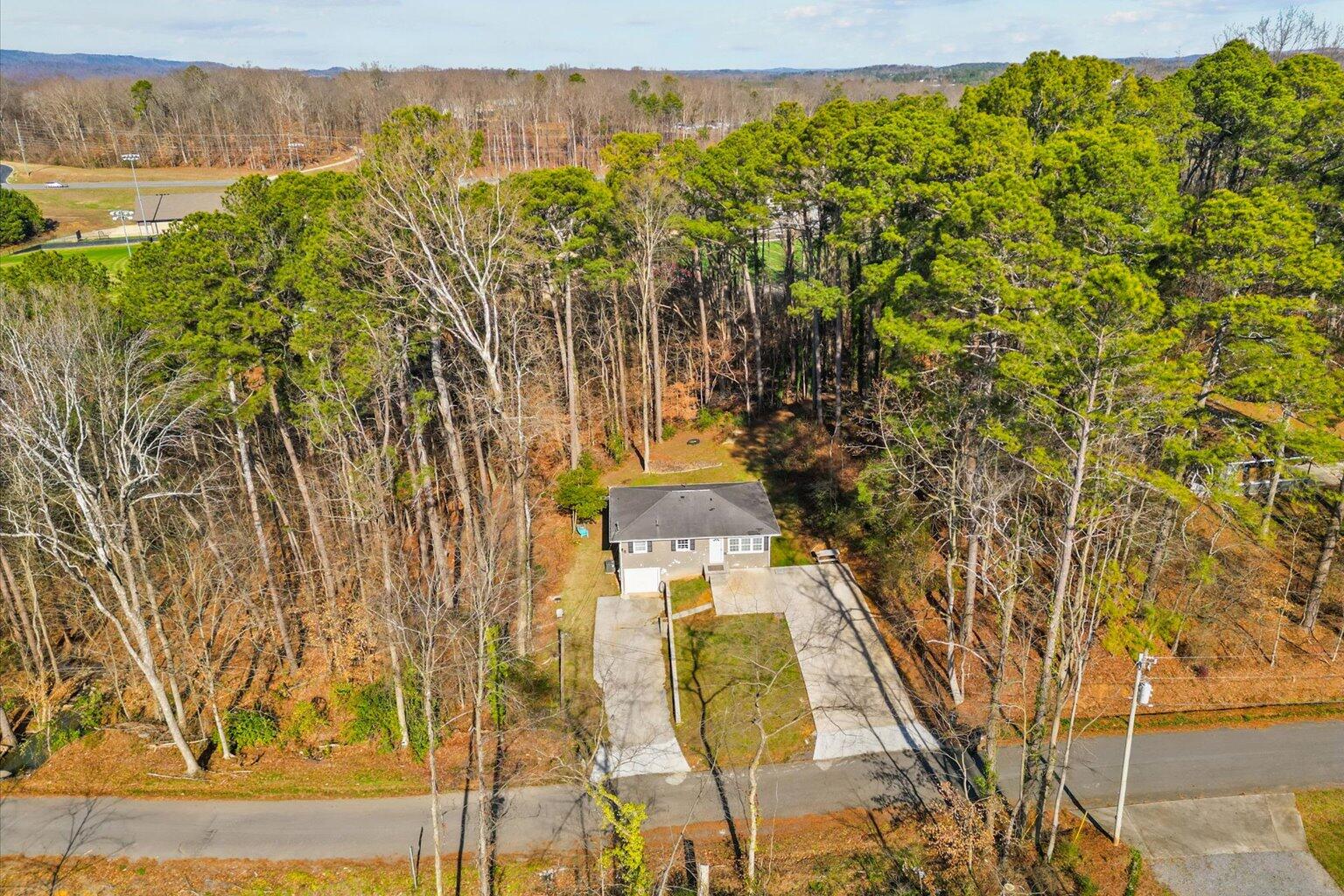 171 Keith Street Dalton, GA 30721 - Photo 6 of 47 06-DJI_0218