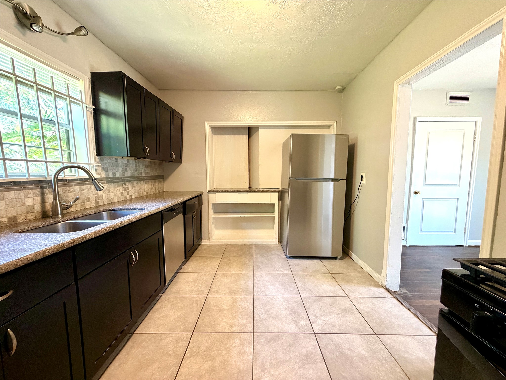 7120 Goforth Street Houston, TX 77021 - Photo 8 of 12