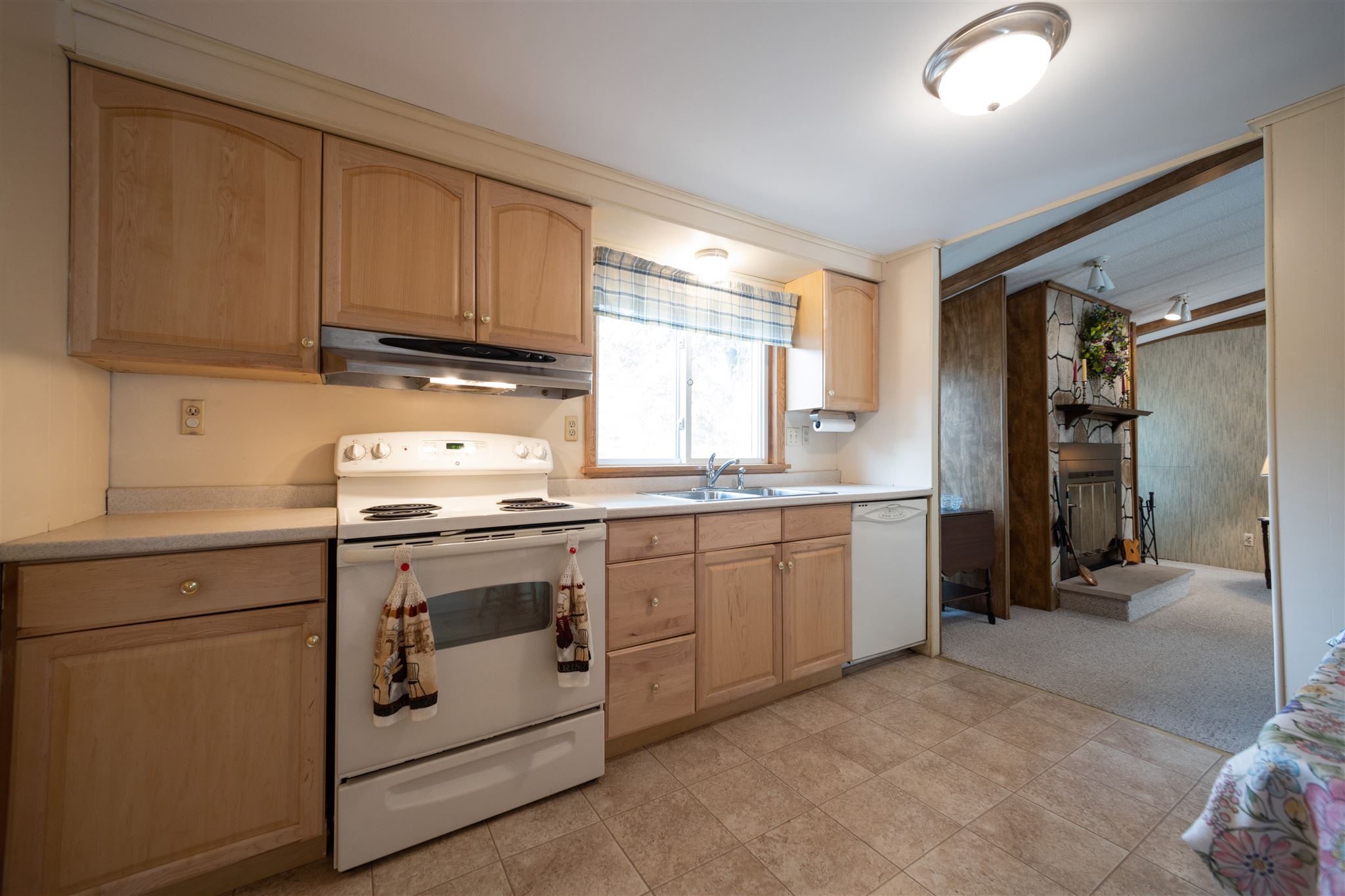 44 Rachael Circle Goffstown, NH 03045 - Photo 11 of 40 Gallery Image 11