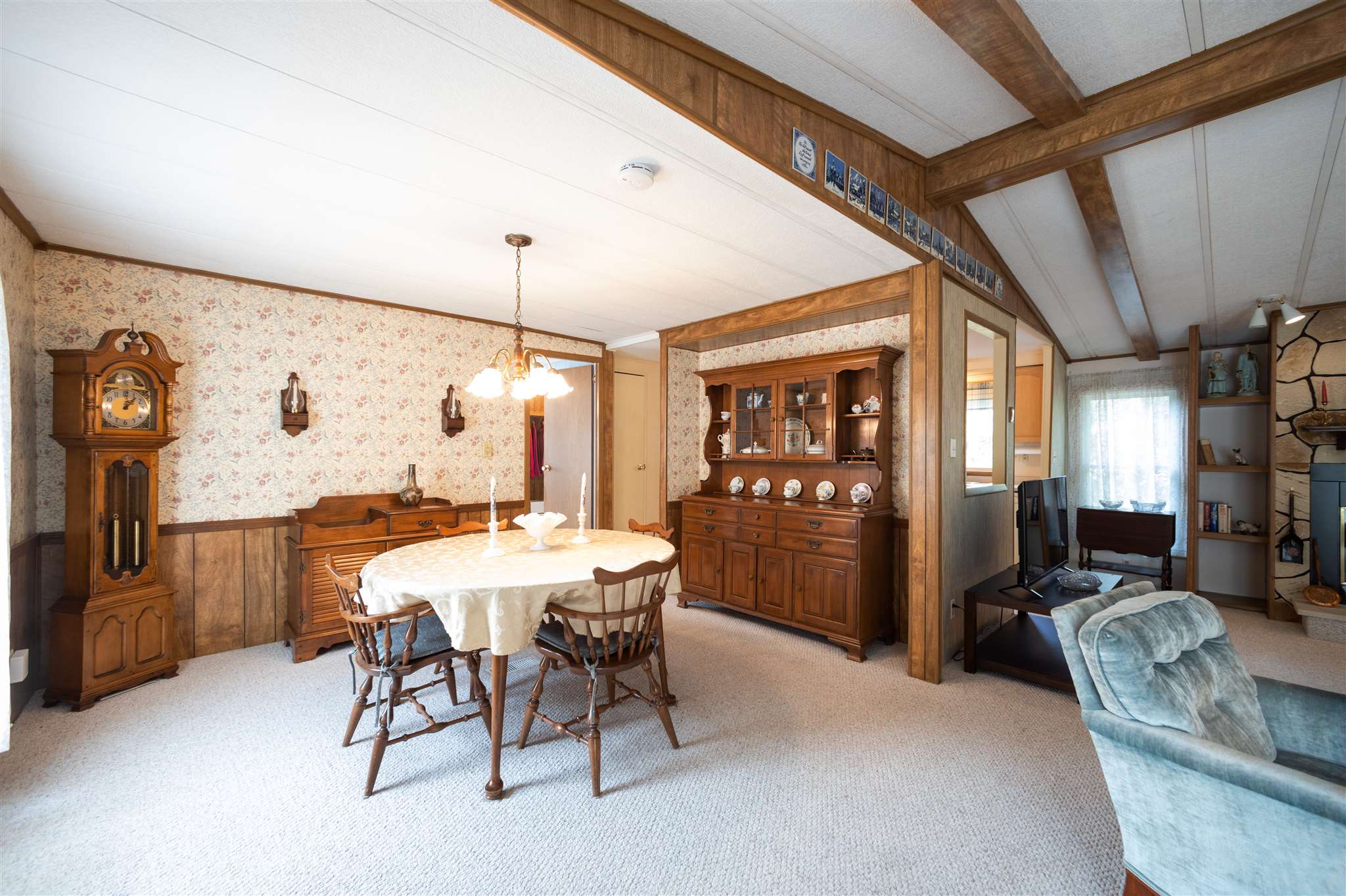 44 Rachael Circle Goffstown, NH 03045 - Photo 6 of 40 Gallery Image 6