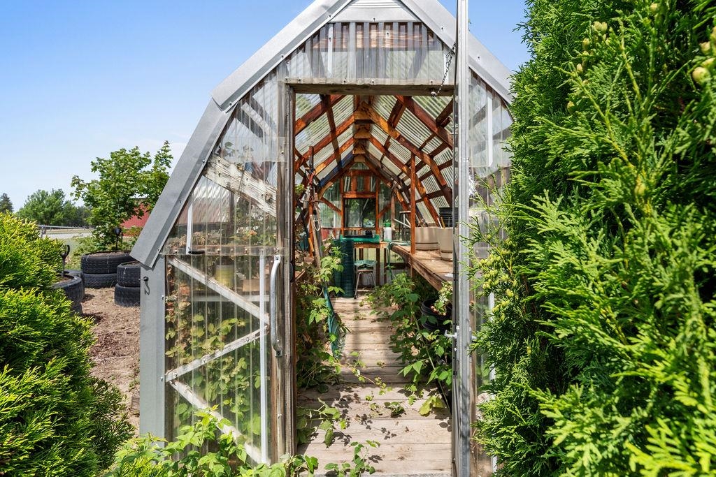 4821 South Conklin Road Greenacres, WA 99016 - Photo 40 of 50