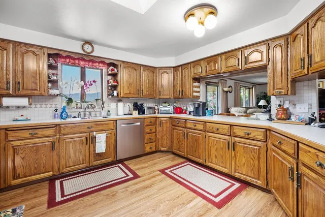 $1,195,000 | 4821 South Conklin Road, Greenacres, WA 99016