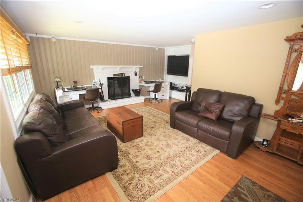 3502 Normandy Road Greensboro, NC 27408 - Photo 3 of 31 Gallery Image 3