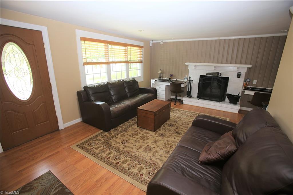 3502 Normandy Road Greensboro, NC 27408 - Photo 4 of 31 Gallery Image 4
