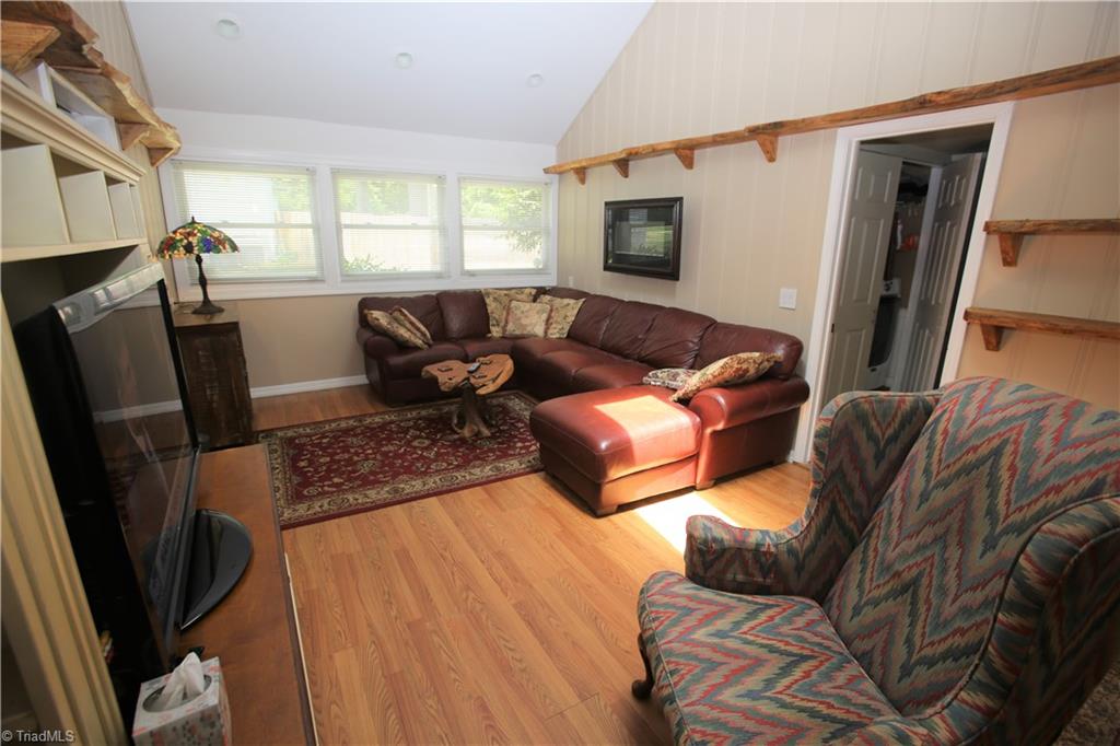 3502 Normandy Road Greensboro, NC 27408 - Photo 6 of 31 Gallery Image 6