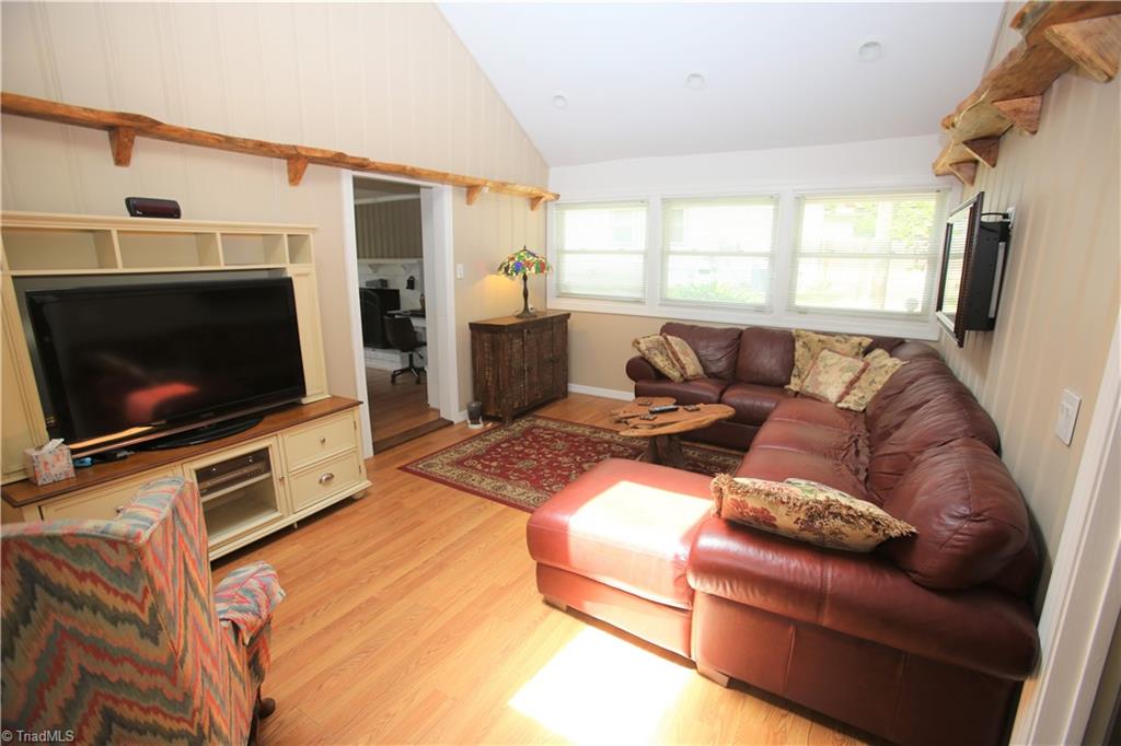 3502 Normandy Road Greensboro, NC 27408 - Photo 7 of 31 Gallery Image 7
