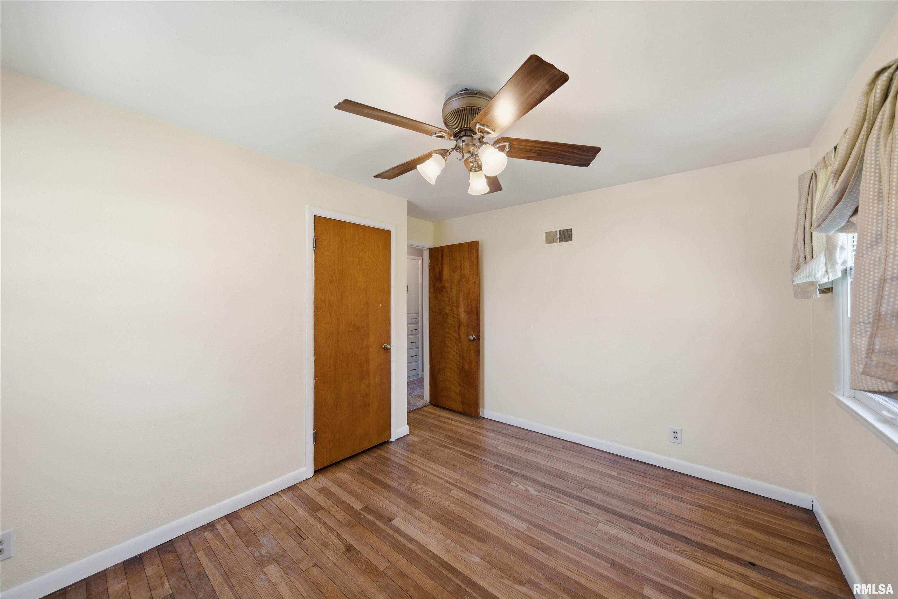 5203 North Sheridan Road Peoria, IL 61614 - Photo 19 of 31