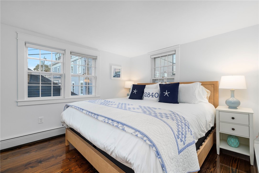28 John Street Newport, RI 02840 - Photo 24 of 48