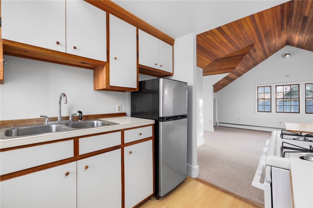 28 John Street Newport, RI 02840 - Photo 35 of 48