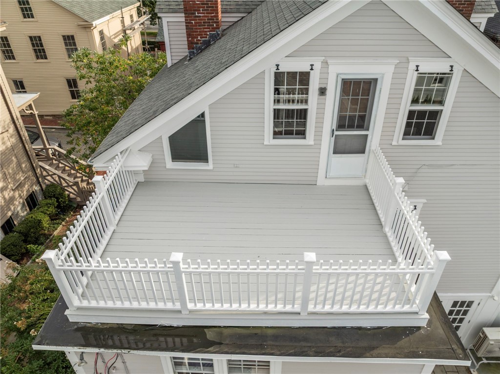 28 John Street Newport, RI 02840 - Photo 38 of 48