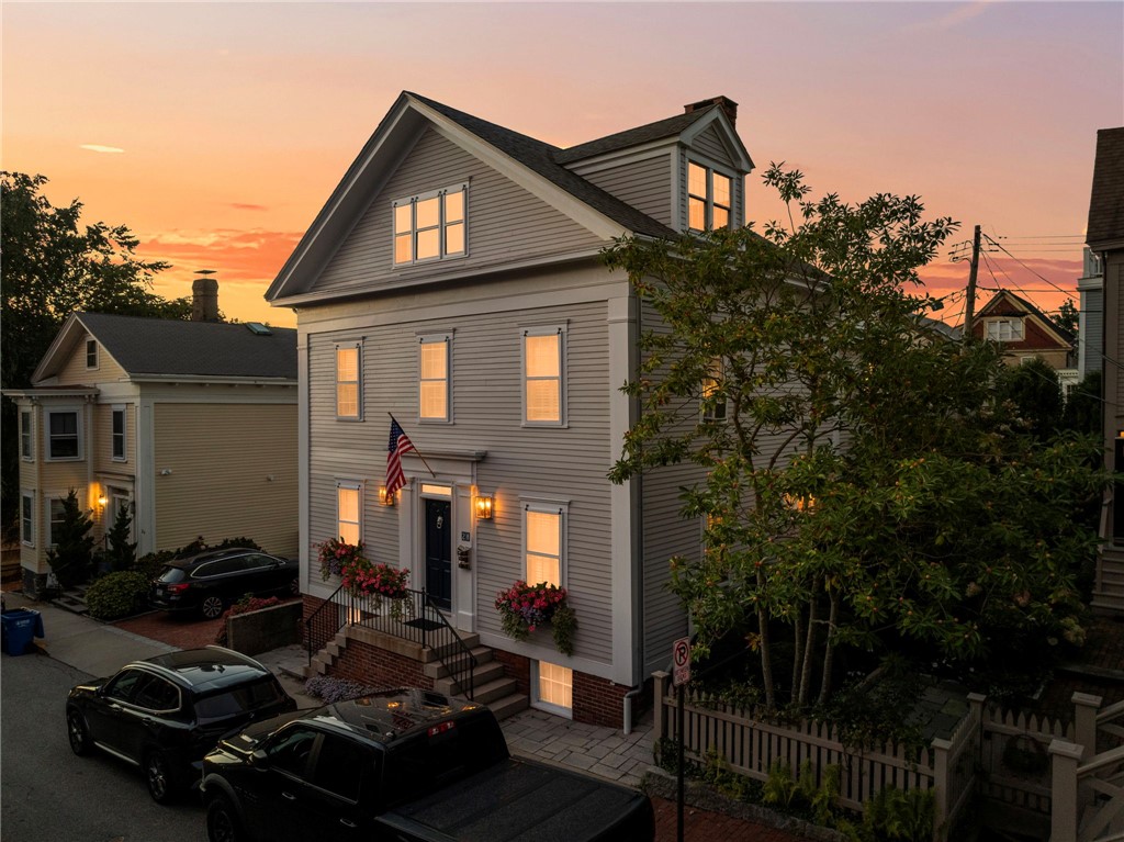 28 John Street Newport, RI 02840 - Photo 44 of 48