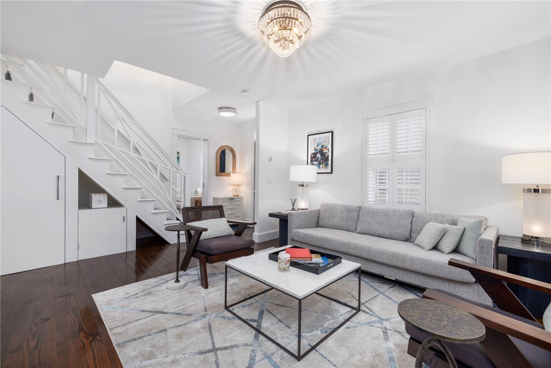 28 John Street Newport, RI 02840 - Photo 7 of 48