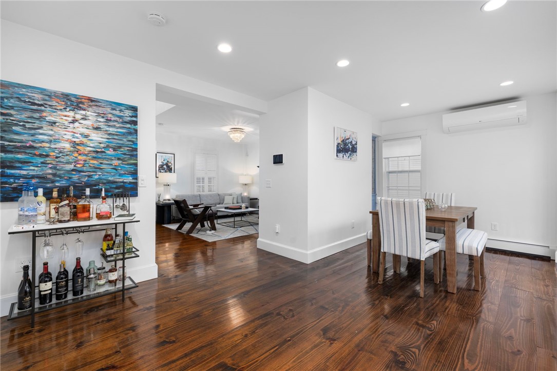 28 John Street Newport, RI 02840 - Photo 10 of 48