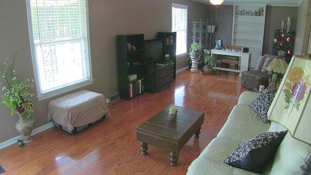 801 West Spring Street Lebanon, TN 37087 - Photo 3 of 15 The dining room area could also be made into a bedroom very easily.