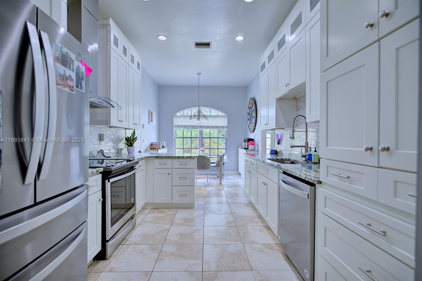 2612 Cheyenne Road Sebring, FL 33875 - Photo 14 of 48 Gallery Image 14