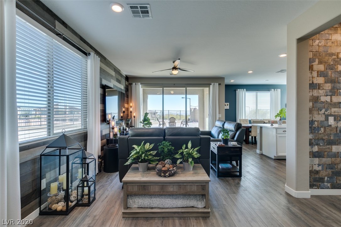 764 Rogue Wave Street Las Vegas, NV 89138 - Photo 3 of 46