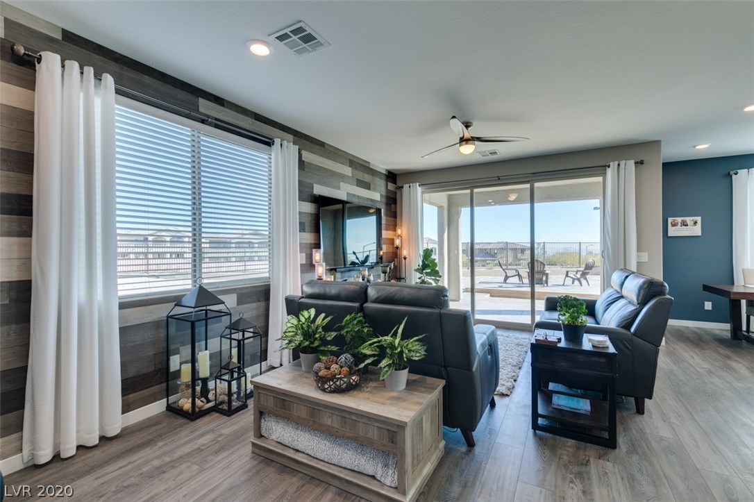 764 Rogue Wave Street Las Vegas, NV 89138 - Photo 4 of 46