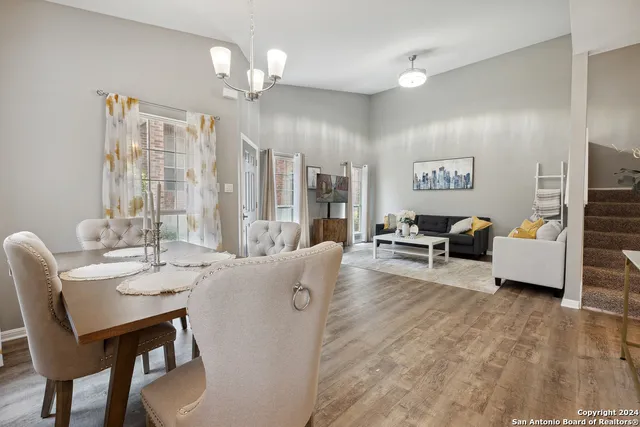 $1,800 | 117 Chapel Hill Circle, Unit 117, San Antonio, TX 78240