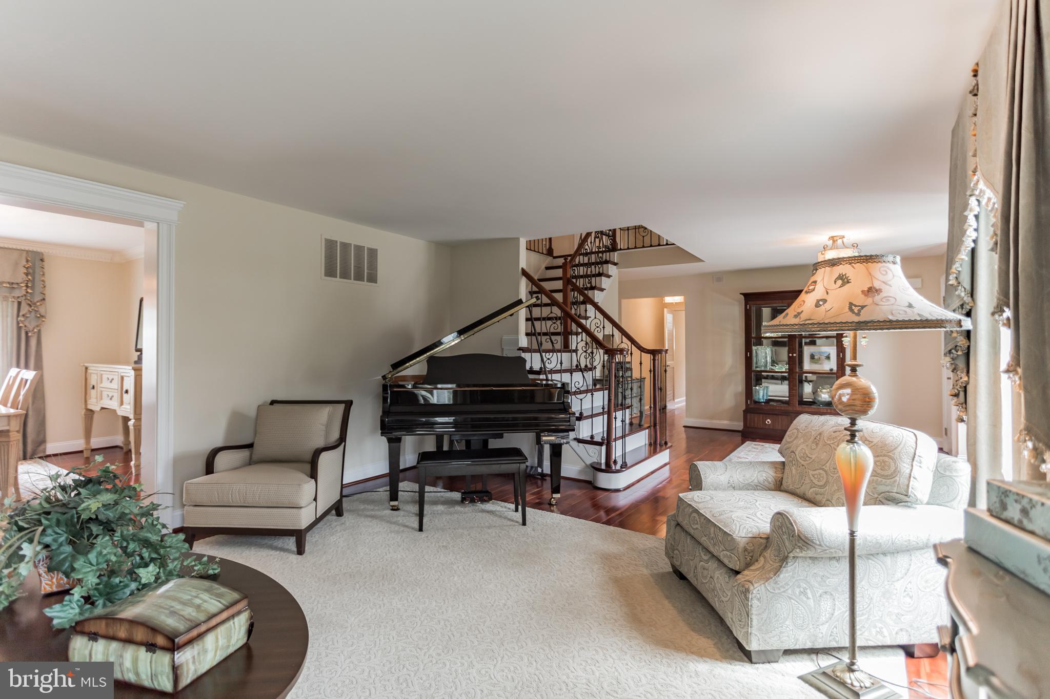 106 Rabbit Run Road Sewell, NJ 08080 - Photo 8 of 50 Gallery Image 8
