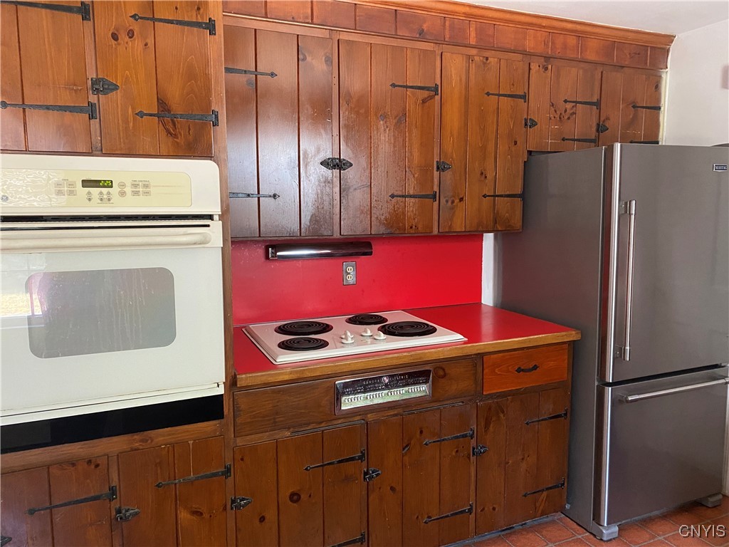 103 Paris Road New Hartford, NY 13413 - Photo 12 of 45