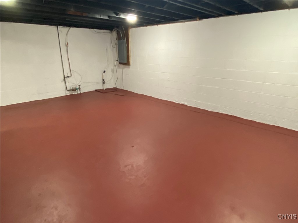 103 Paris Road New Hartford, NY 13413 - Photo 33 of 45