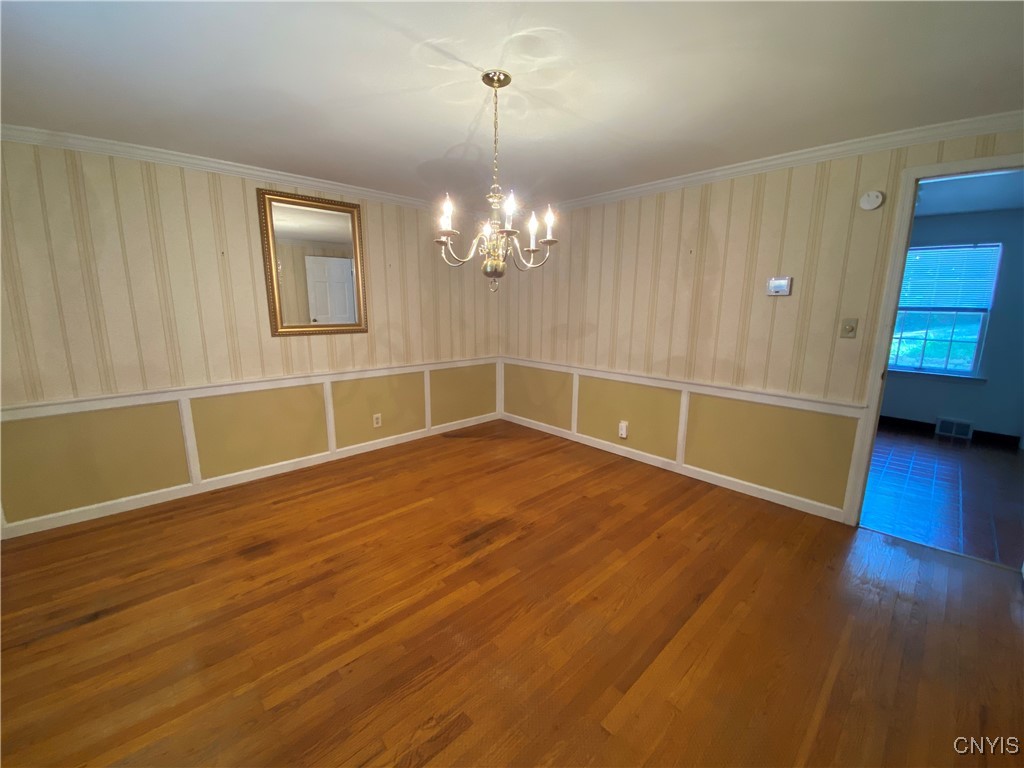 103 Paris Road New Hartford, NY 13413 - Photo 9 of 45