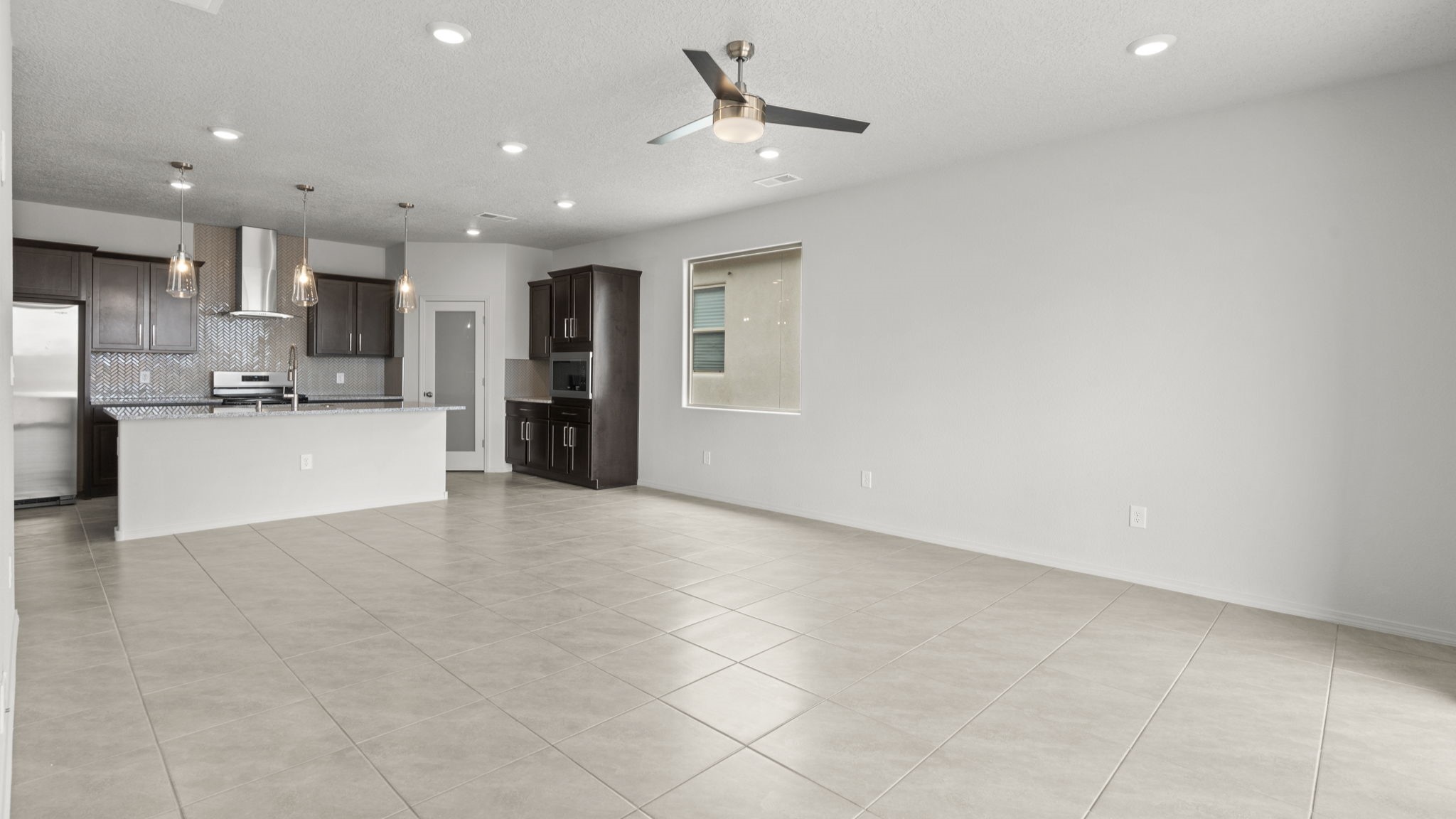 4116 Emerson Drive Northeast Rio Rancho, NM 87144 - Photo 7 of 30 stock photo