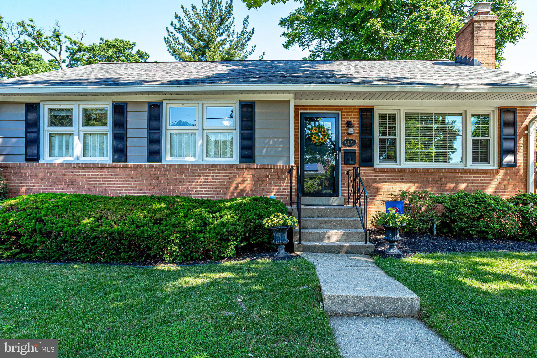 909 Roswell Drive Silver Spring, MD 20901 - Photo 1 of 56