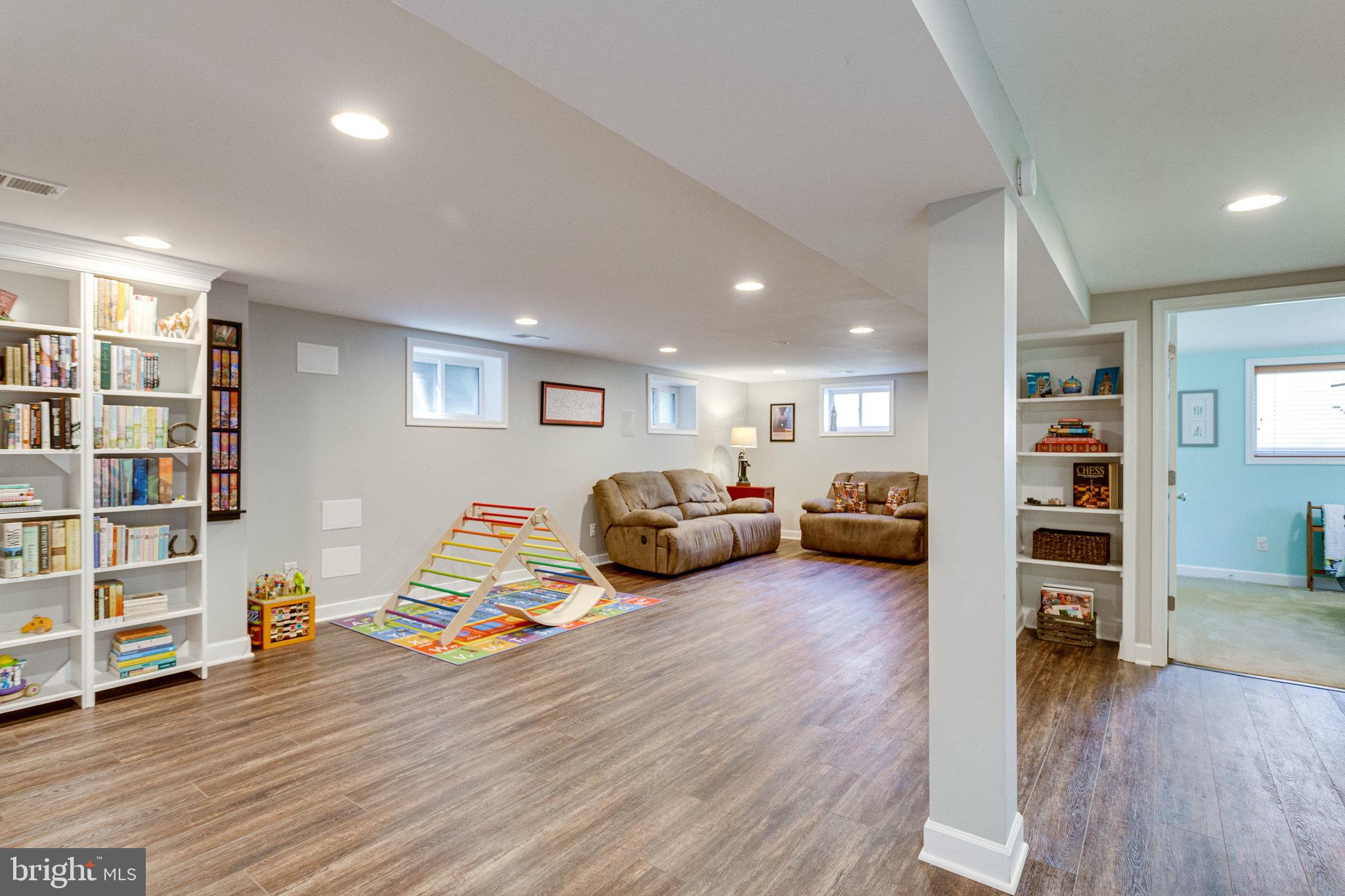 909 Roswell Drive Silver Spring, MD 20901 - Photo 32 of 56