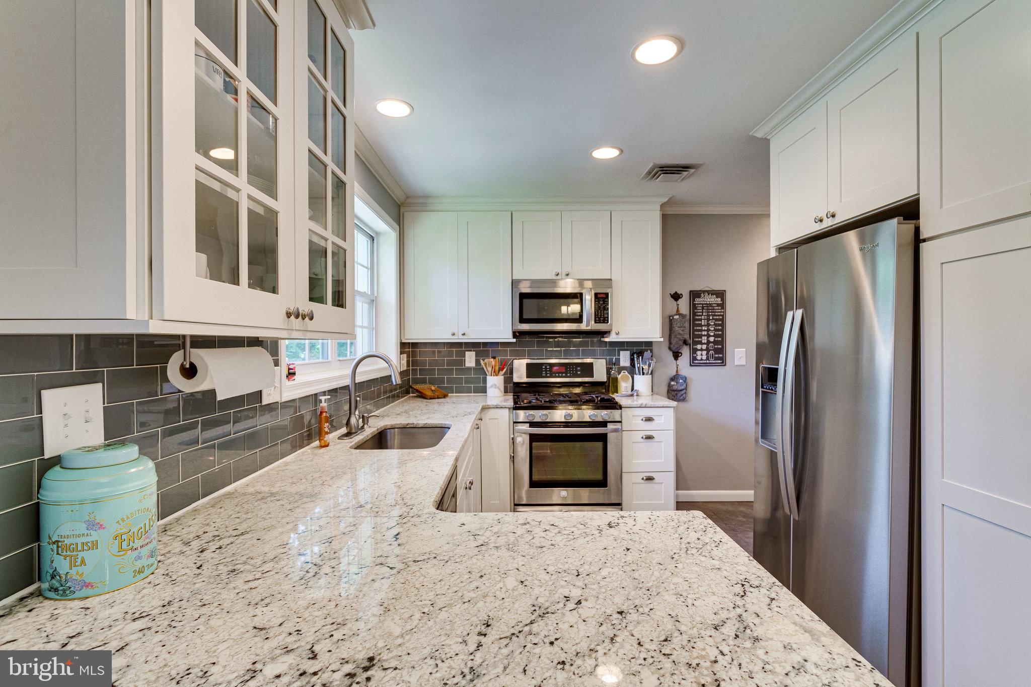 909 Roswell Drive Silver Spring, MD 20901 - Photo 6 of 56