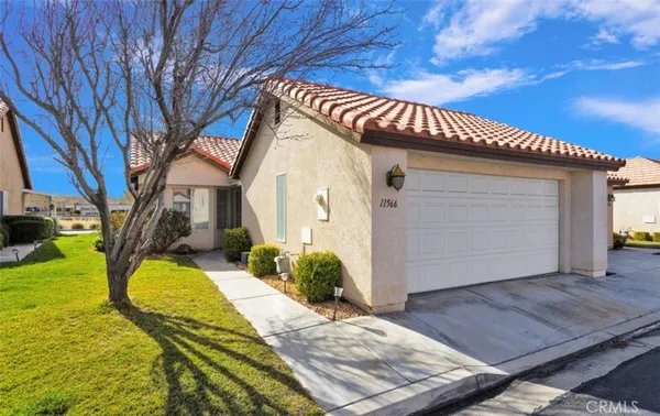 $255,000 | 11566 Oak Street, Apple Valley, CA 92308