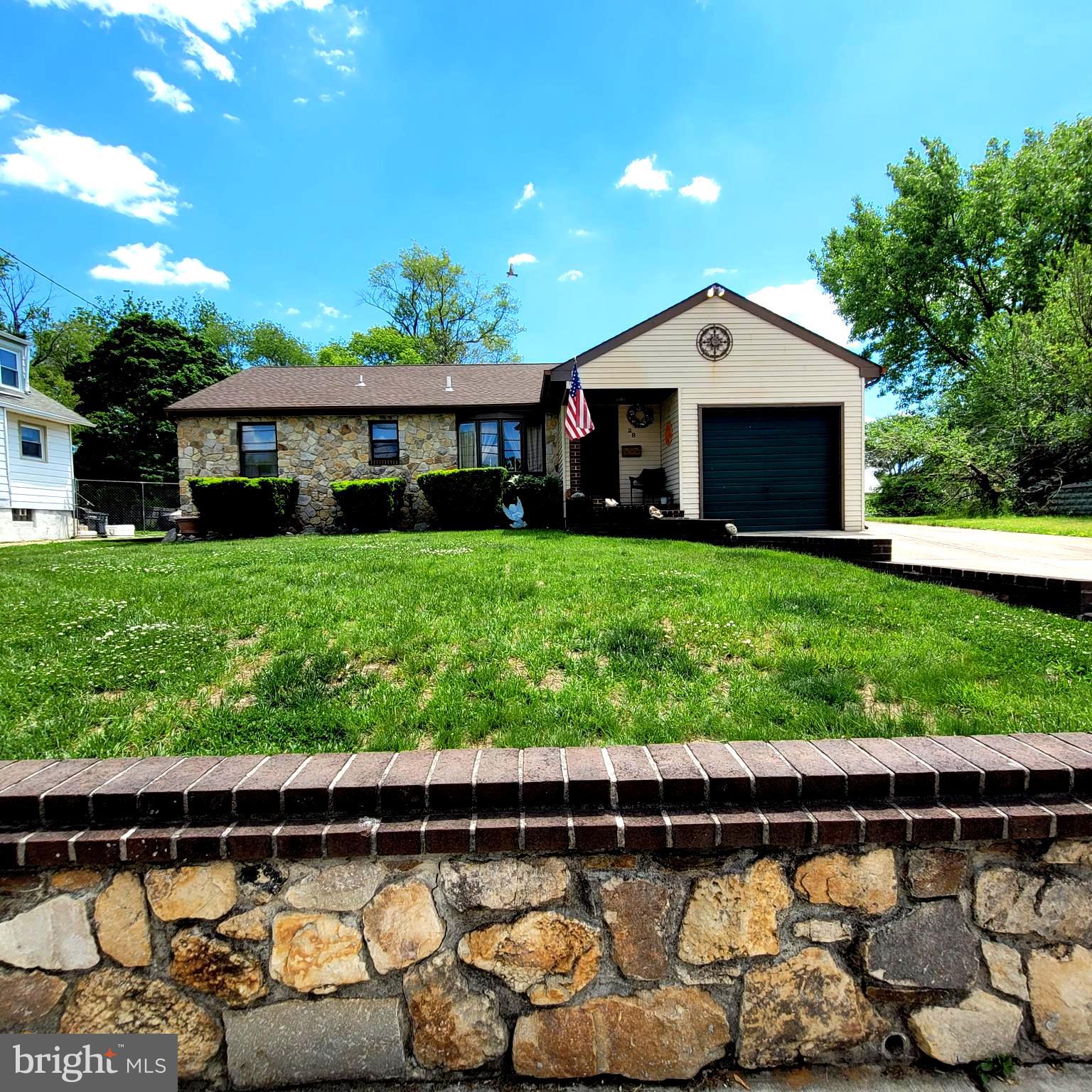 Welcome to 28 E.  Mill Rd, Maple Shade, NJ 08052