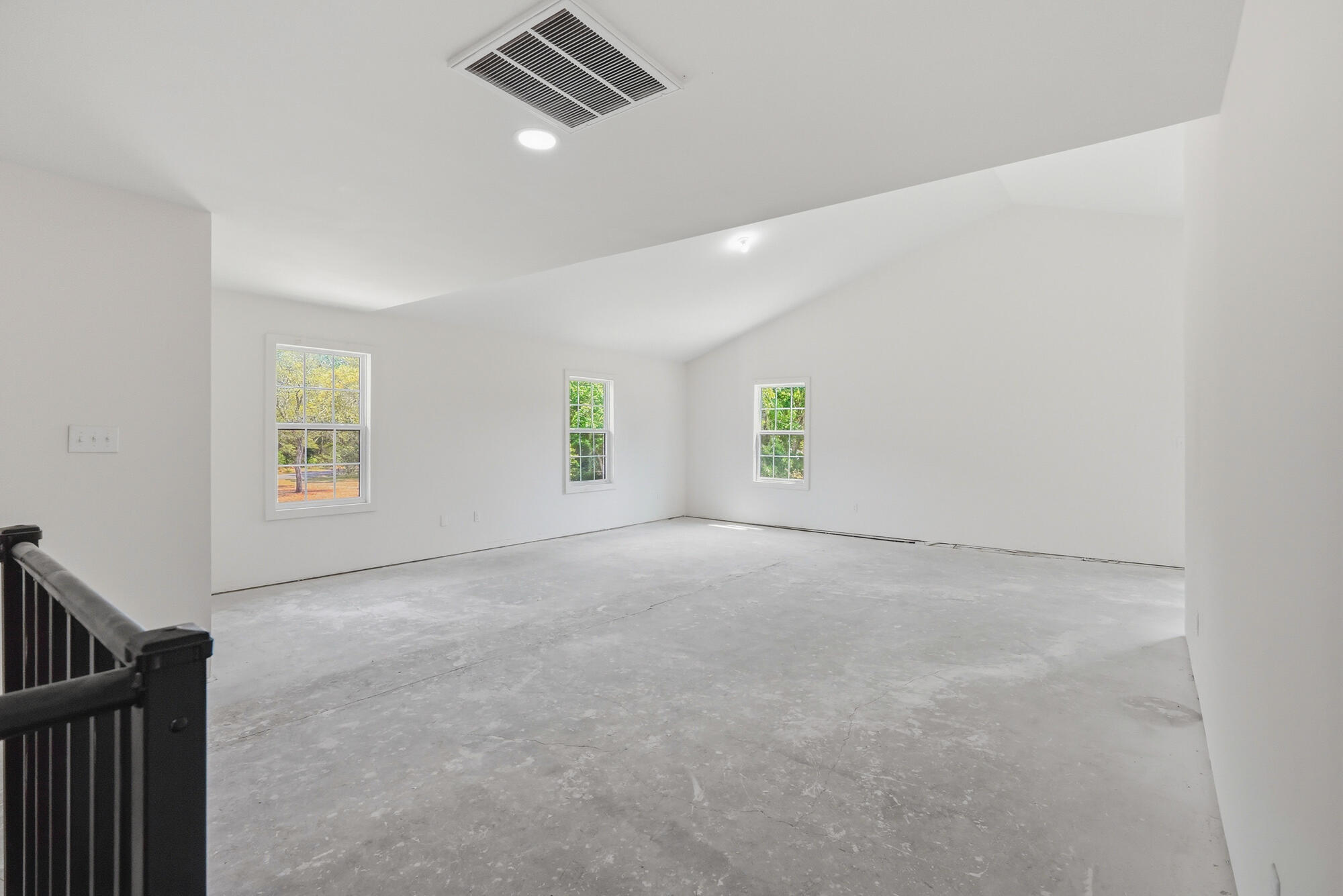680 Mallet Bayou Road Freeport, FL 32439 - Photo 52 of 76 Sitting Room