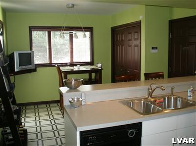 1130 Overlook Road Whitehall, PA 18052 - Photo 6 of 11 Gallery Image 6