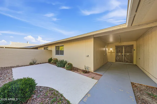 $299,900 | 19045 North Signal Butte Circle, Sun City, AZ 85373