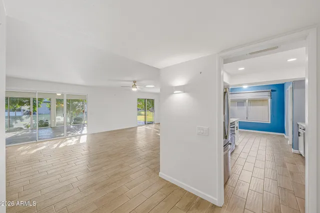 $299,900 | 19045 North Signal Butte Circle, Sun City, AZ 85373