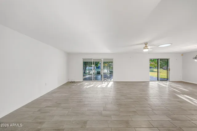 $299,900 | 19045 North Signal Butte Circle, Sun City, AZ 85373