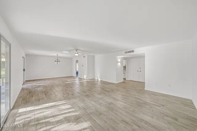 $299,900 | 19045 North Signal Butte Circle, Sun City, AZ 85373