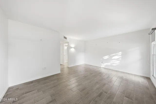 $299,900 | 19045 North Signal Butte Circle, Sun City, AZ 85373