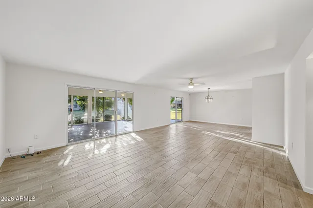 $299,900 | 19045 North Signal Butte Circle, Sun City, AZ 85373