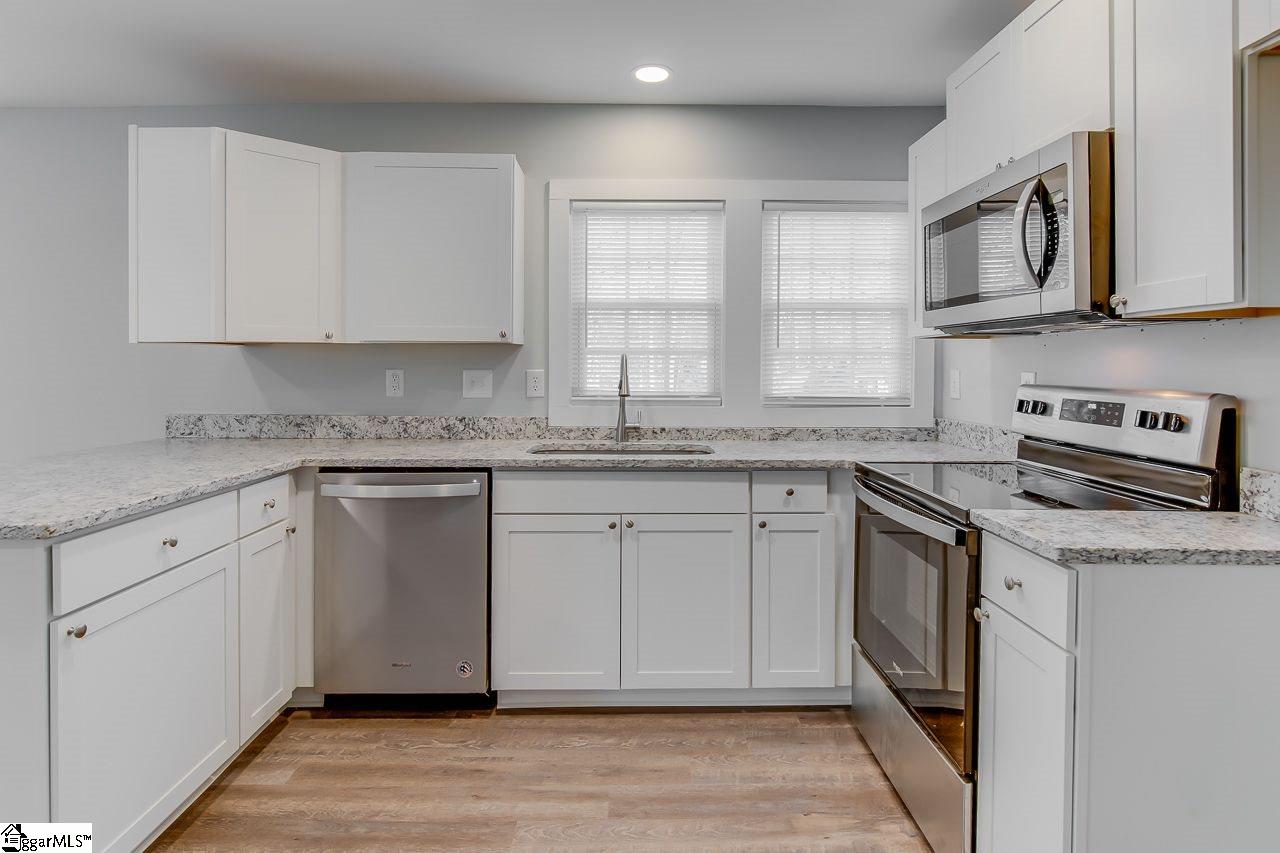1126 Lake Cunningham Road Greer, SC 29651 - Photo 11 of 26