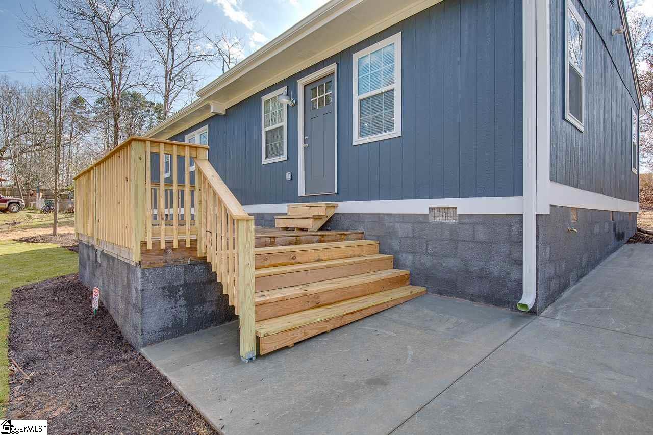 1126 Lake Cunningham Road Greer, SC 29651 - Photo 22 of 26