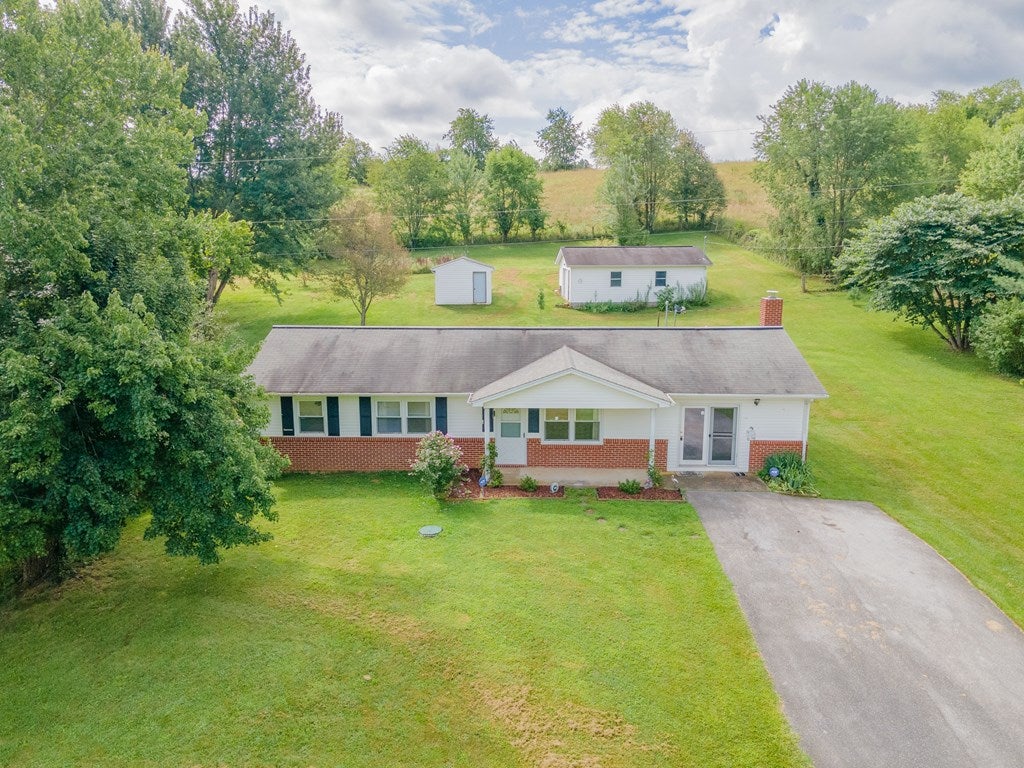 2914 Cedar Springs Road Sugar Grove, VA 24375 - Photo 63 of 70 Gallery Image 63