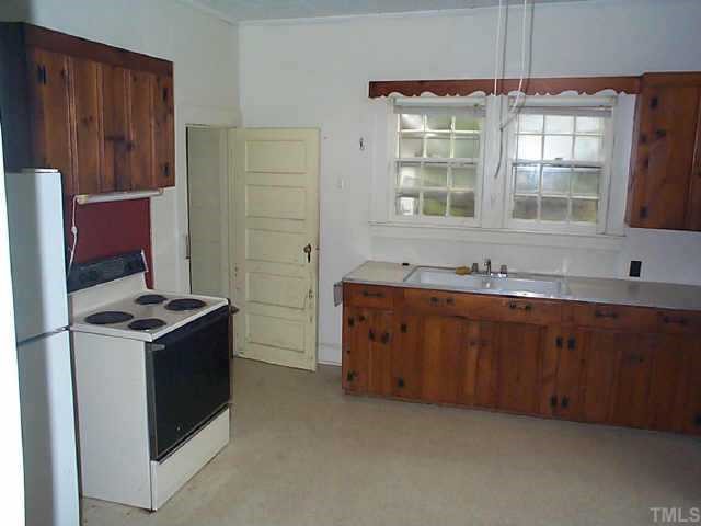 119 South Morgan Street Roxboro, NC 27573 - Photo 3 of 7 Gallery Image 3
