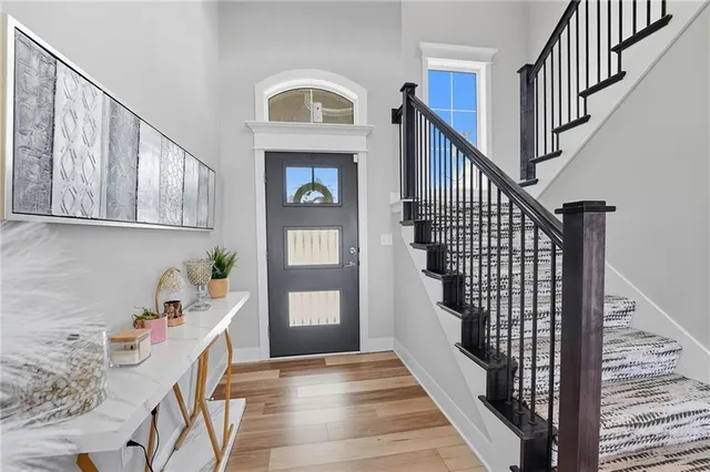 $649,000 | 1916 Northeast Park Ridge Drive, Lee's Summit, MO 64064