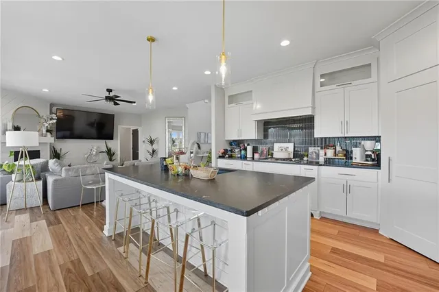 $649,000 | 1916 Northeast Park Ridge Drive, Lee's Summit, MO 64064