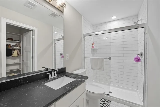 $649,000 | 1916 Northeast Park Ridge Drive, Lee's Summit, MO 64064